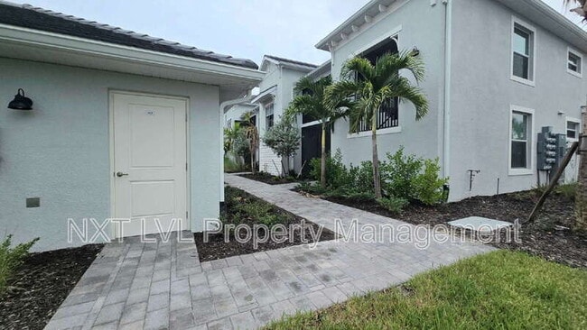 Foto del edificio - 15185 Bluffton Ln