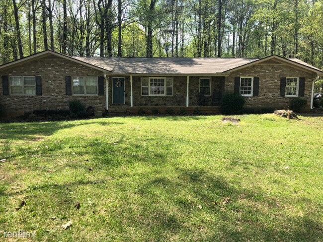 Building Photo - 4 br, 3 bath House - 1001 Apache Rd