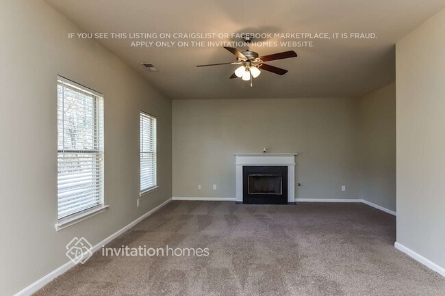 Building Photo - 3967 Rosebud Park Dr