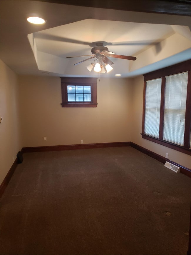 Building Photo - 3945 Willys Pkwy
