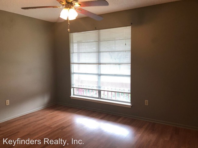 Foto del edificio - 2638 Kelli Dr