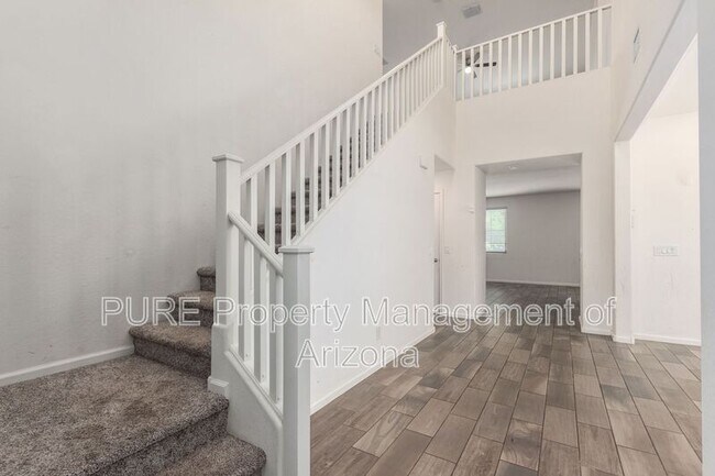 Foto del edificio - 3041 E Desert Broom Pl