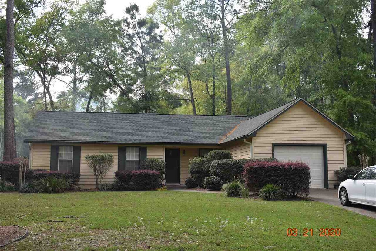 1616 Flint Ridge Ln, Tallahassee, FL 32312 House Rental in