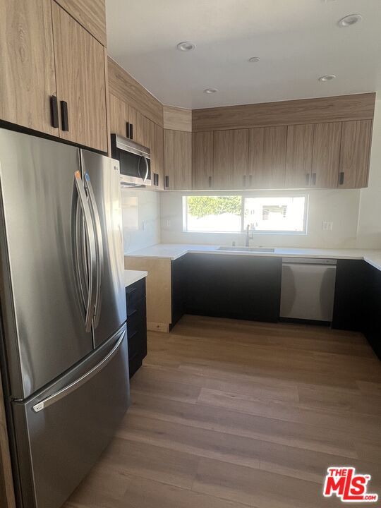 Foto del edificio - 14214 Gilmore St