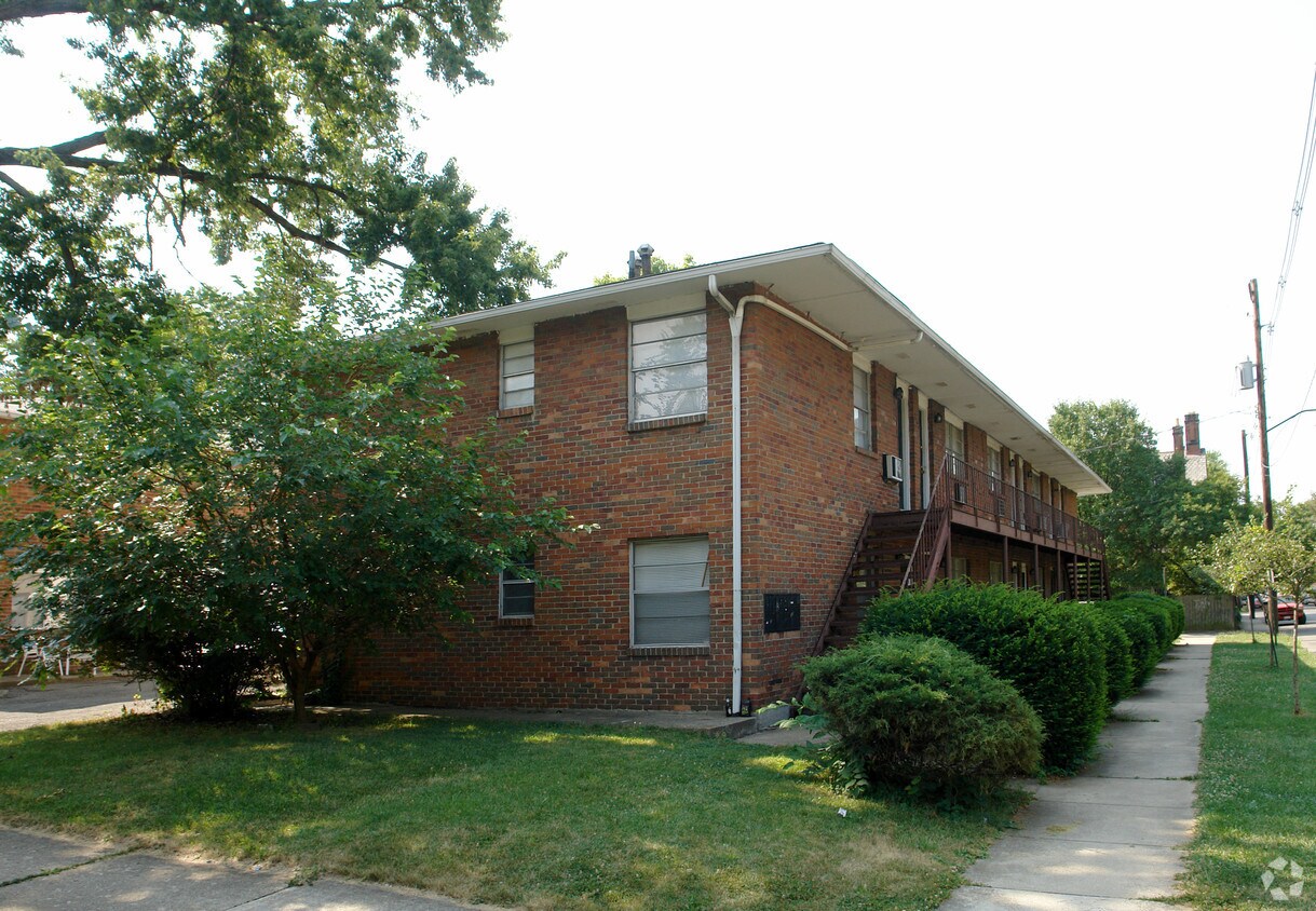 13081326 Dennison Ave, Columbus, OH 43201 Apartments in Columbus, OH