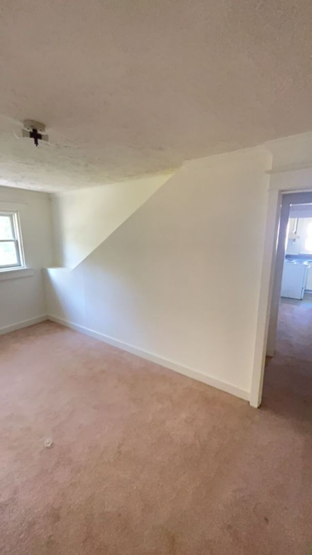 Foto del edificio - 2108 Thistlebloom Ave