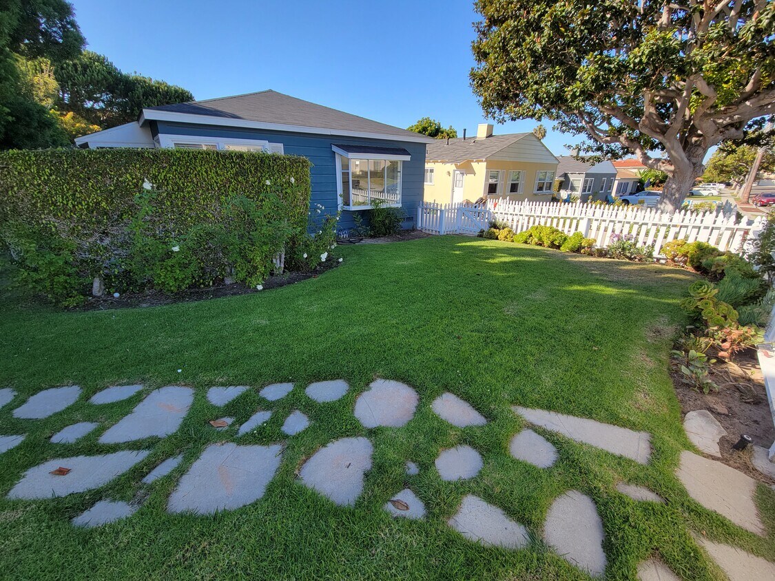Front Yard - 621 Elvira Ave