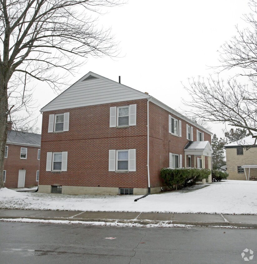 Building Photo - 2311-2317 Davue Cir