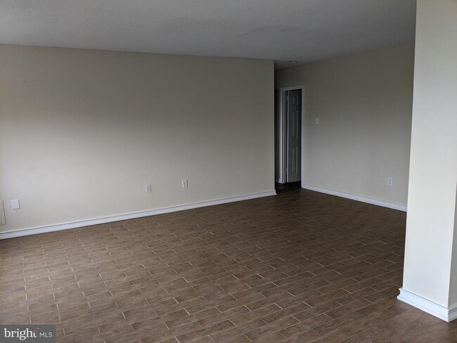 Foto del edificio - 2059 Huntington Ave
