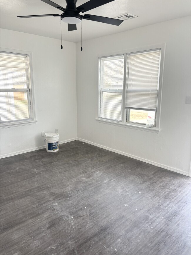 Foto del edificio - 4320 SE 43rd St