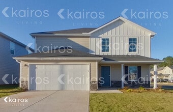 Building Photo - 113 Flat Rock Ml Trl