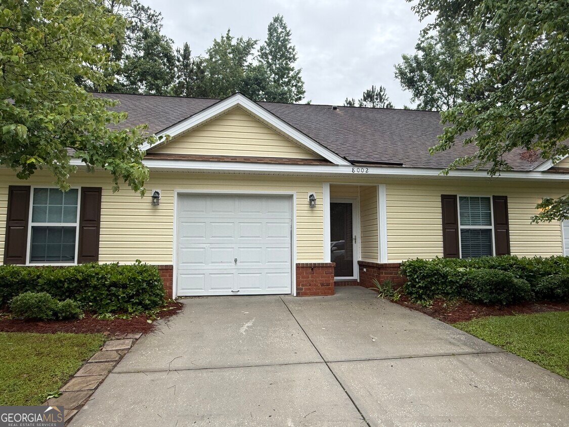 Foto principal - 8002 Towne Pk Dr