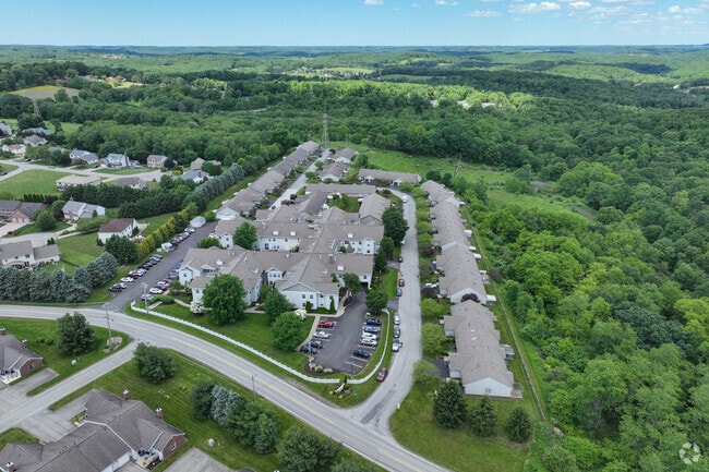 Building Photo - Crown Pointe Condominiums