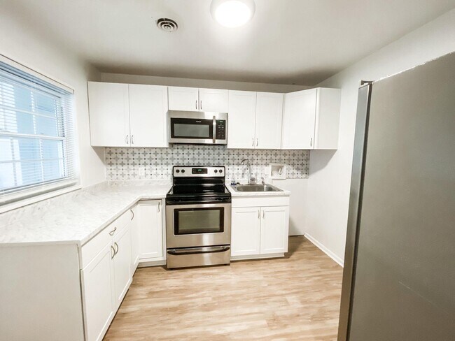 Foto del edificio - 2129 Evans Ave NW