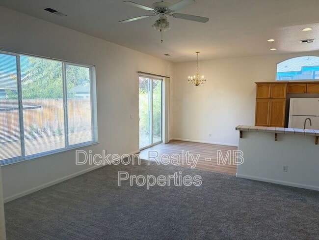 Building Photo - 155 Sagebrook Dr