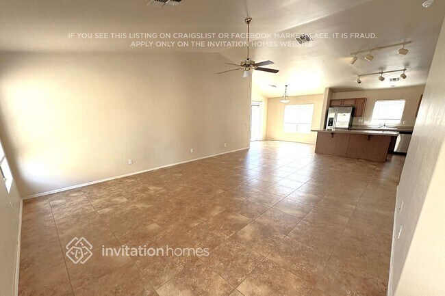 Foto del edificio - 12742 W Pershing St
