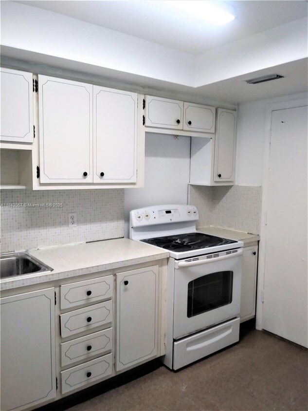 Foto principal - 2 bedroom in North Miami Beach FL 33165