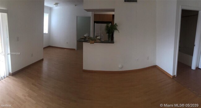 Building Photo - 1 br, 1 bath Condo - 12630 Pines Blvd