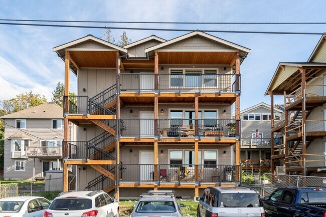 Foto del edificio - 523 N Forest St