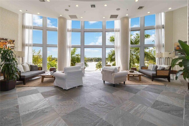 Foto del edificio - 2641 N Flamingo Rd
