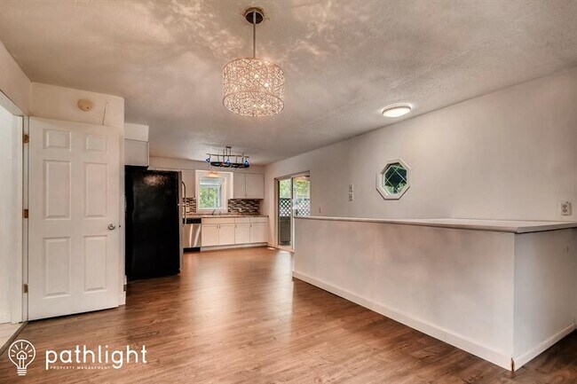 Foto del edificio - 3218 N Washburn Ave