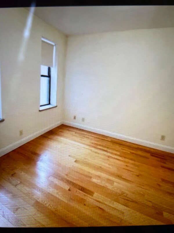 Building Photo - 244-215 15th St