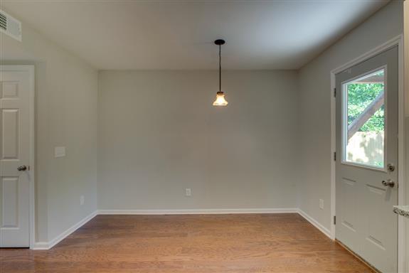 Building Photo - 107 Elmore Ave