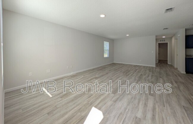 Foto del edificio - 8455 Buttercup St