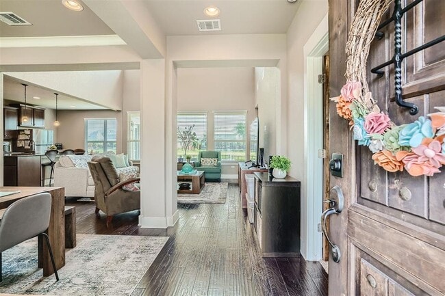 Building Photo - 9401 McKnight Lp