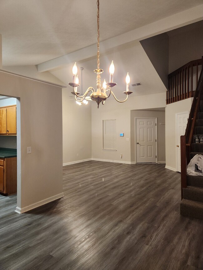 Building Photo - 517 Grand Lagoon