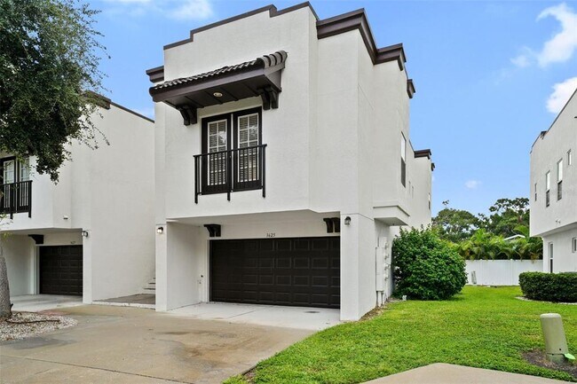 Foto del edificio - 3625 Bay Heights Way