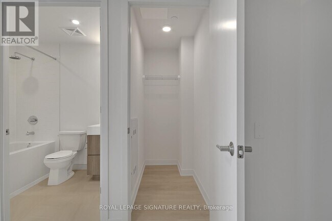 Photo du bâtiment - 130 River St