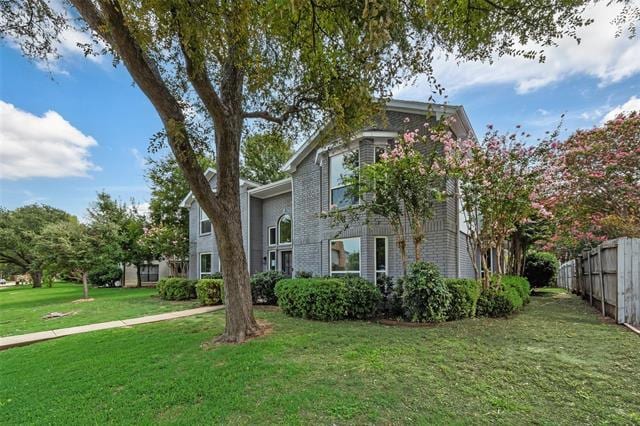 Building Photo - 3824 Parkmont Dr