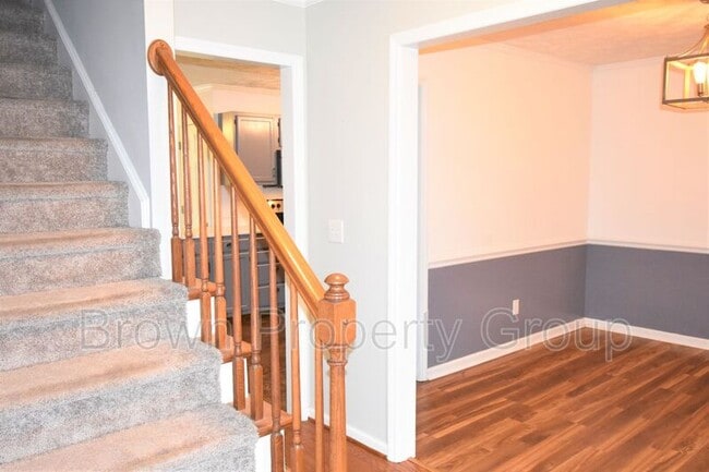 Foto del edificio - 6405 Rolling Meadows Ln