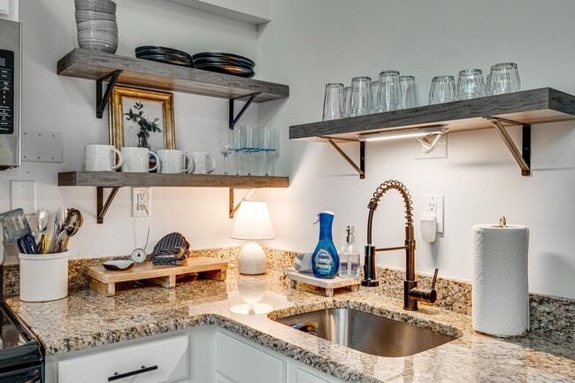 Foto del edificio - 241 Wildcat Dr