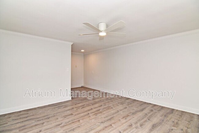 Foto del edificio - 151 N Orlando Ave