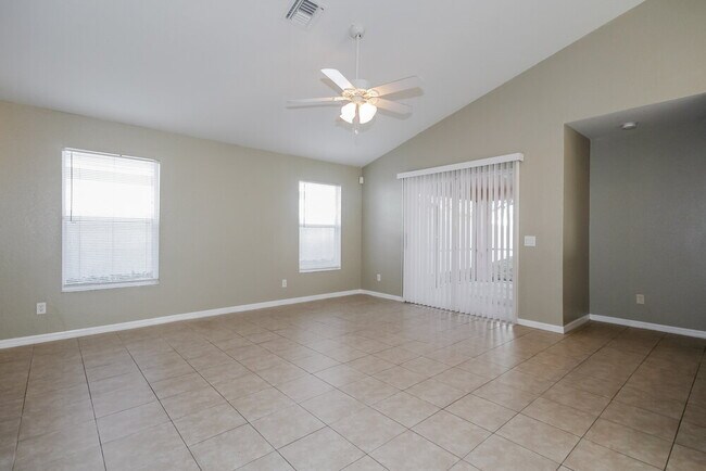 Building Photo - 11836 Whisper Creek Dr