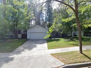 Building Photo - 5170 E Woodland Dr