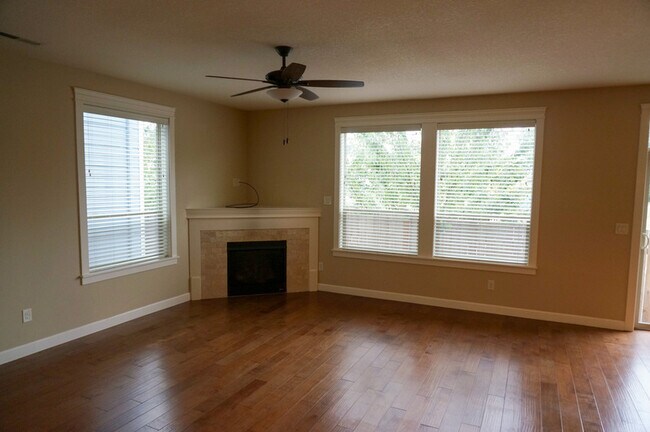 Foto del edificio - 7421 NE 58th Way