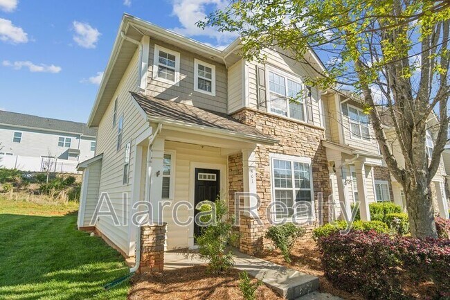 Building Photo - 401 River Park Dr
