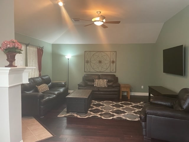 Building Photo - 112 S Lynnwood Trail