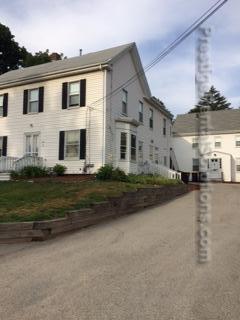 Building Photo - 636 Main St