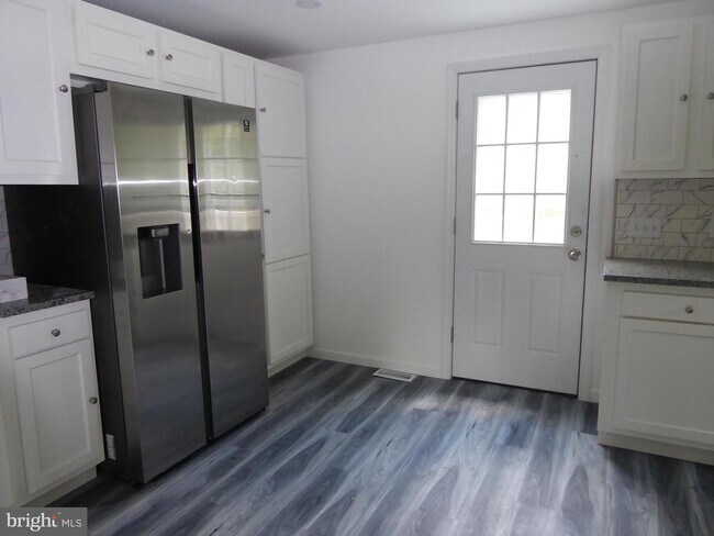 Foto del edificio - 3311 Cedarville Rd