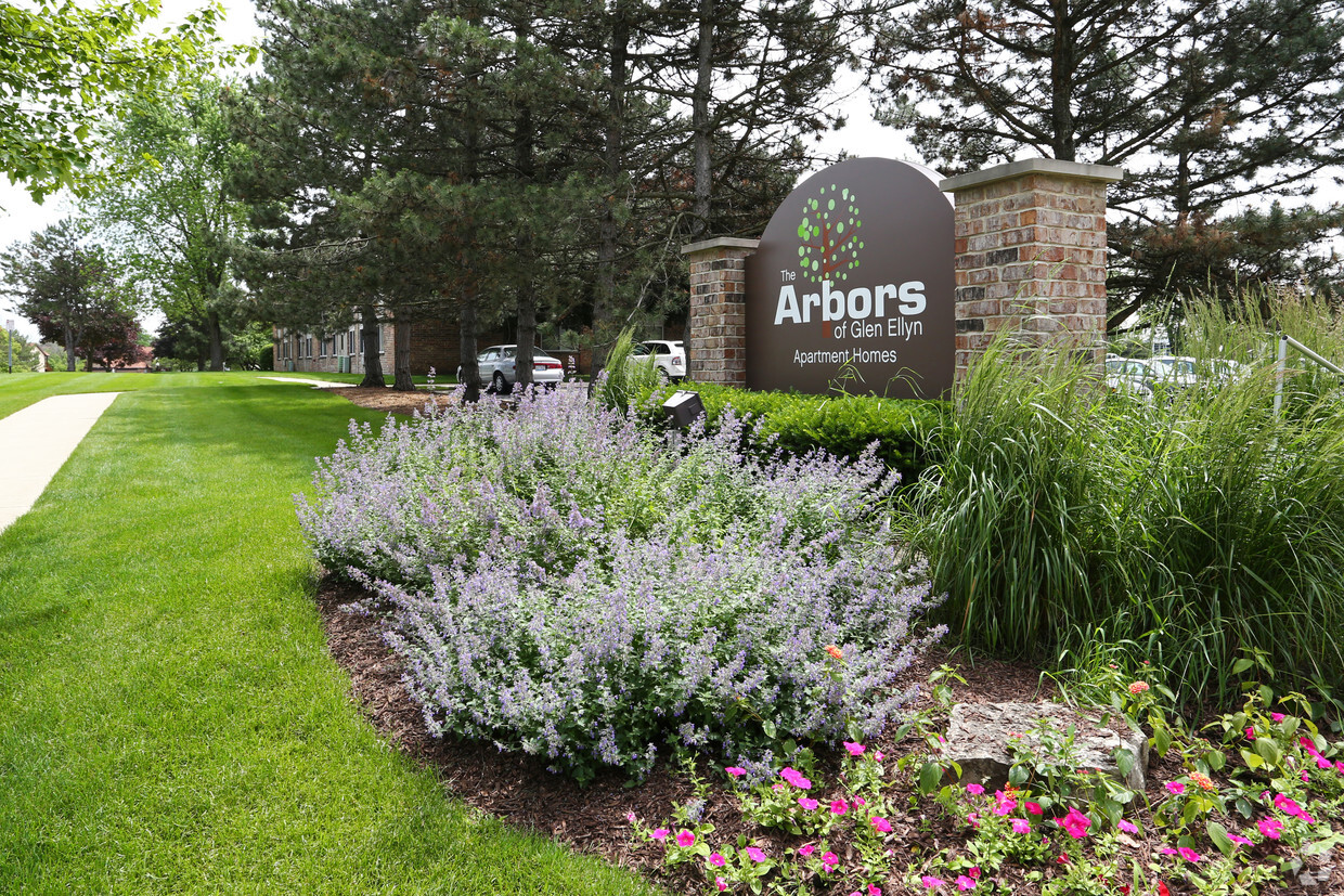 Foto principal - The Arbors of Glen Ellyn