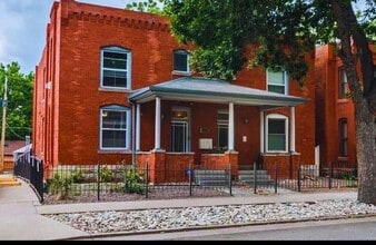 Building Photo - 2554 W 32nd Ave