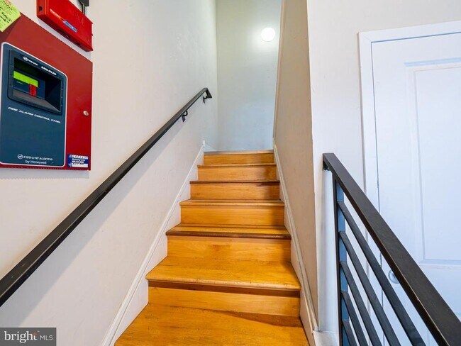 Foto del edificio - 113 Gay St