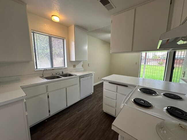 Foto del edificio - RV T 9927-9929 Barclay