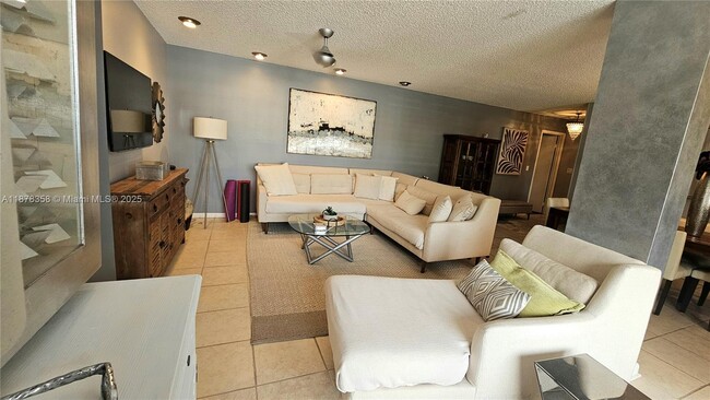 Building Photo - 3544 Magellan Cir