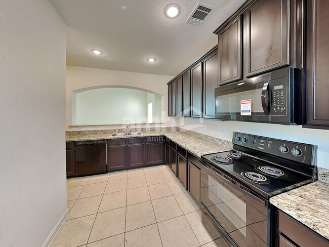 Foto del edificio - 20008 Andrew Johnson Drive