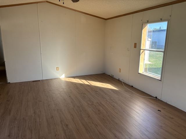 Building Photo - 848 Birchwood Dr